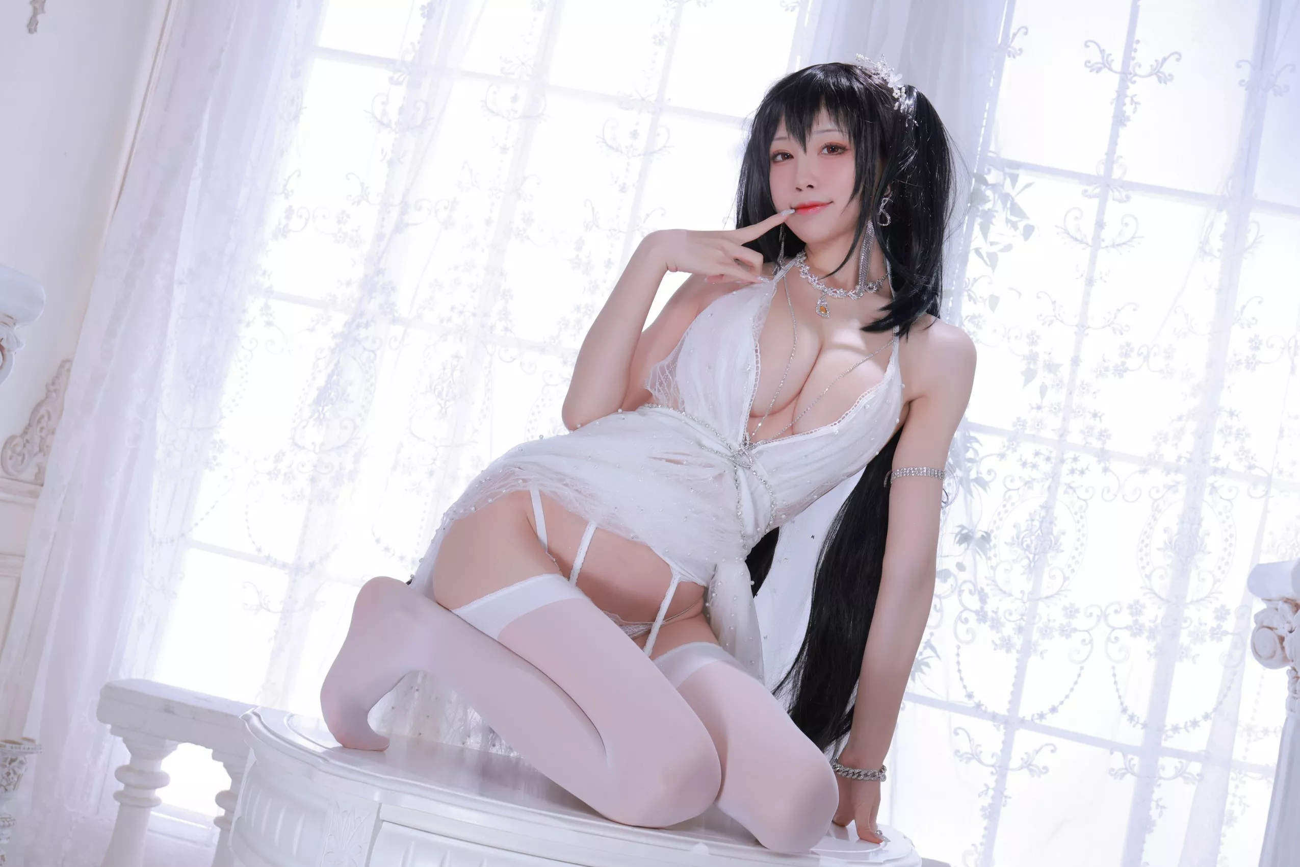 Aqua 水淼 Taihou Wedding Dress 31