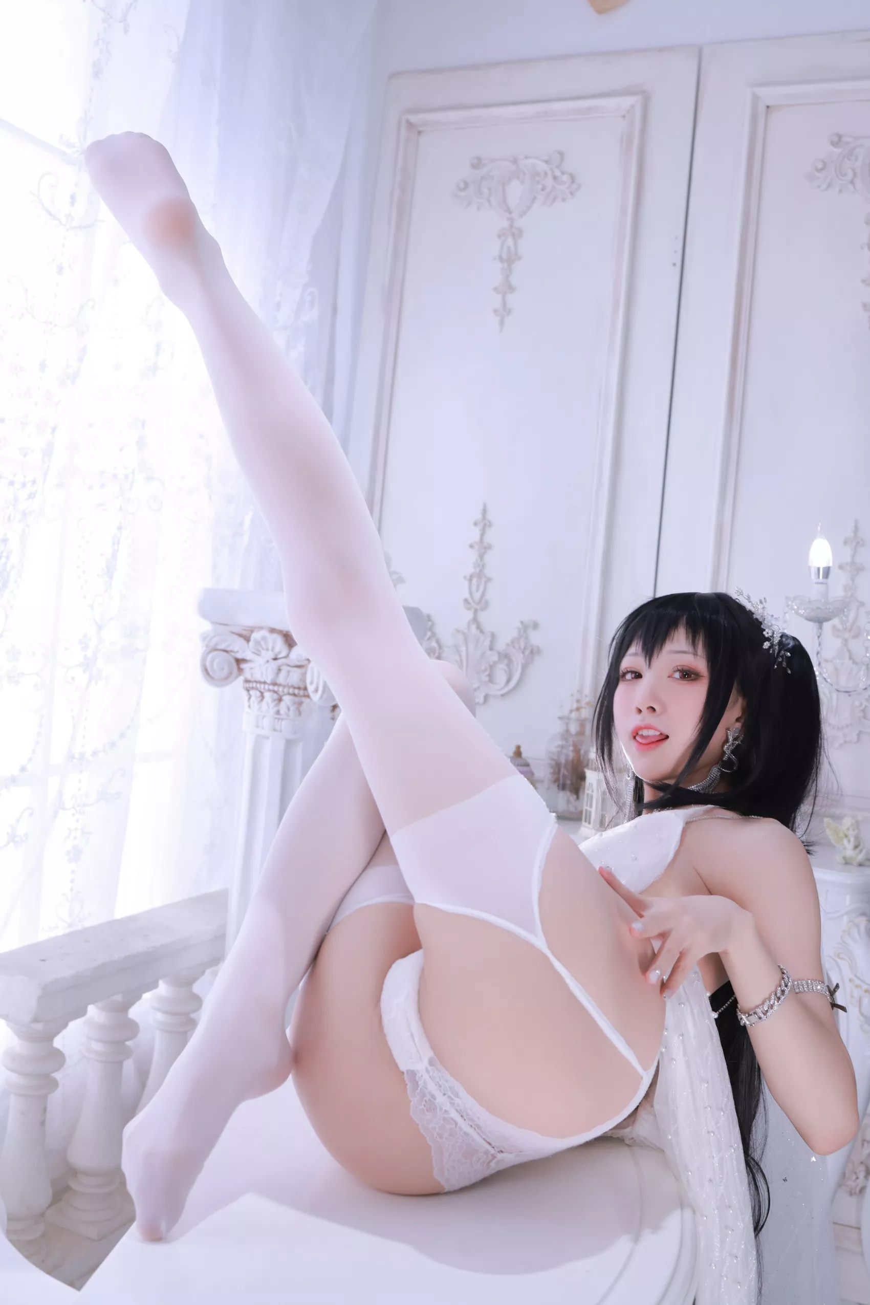 Aqua 水淼 Taihou Wedding Dress 48