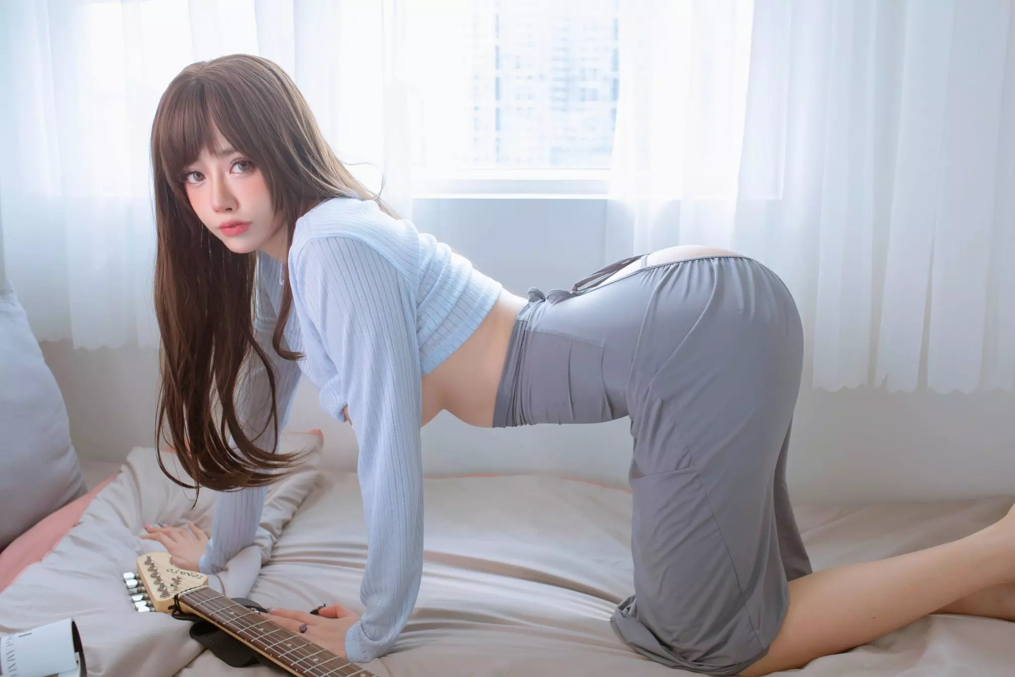 Byoru Guitar Sister 24