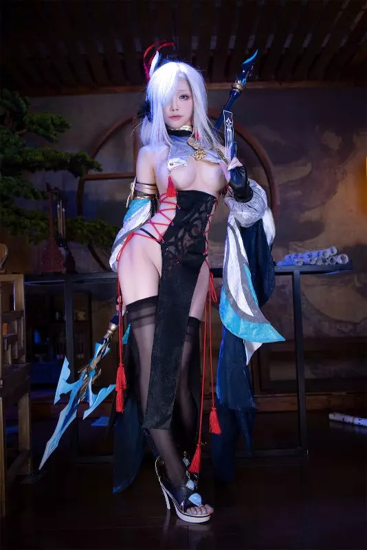 Genshin Impact – Shenhe Cosplay by Aqua 71