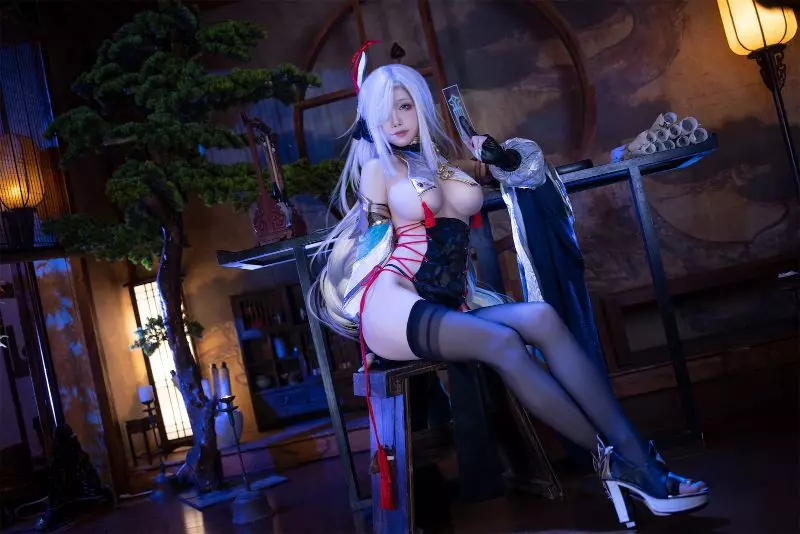 Genshin Impact – Shenhe Cosplay by Aqua 1